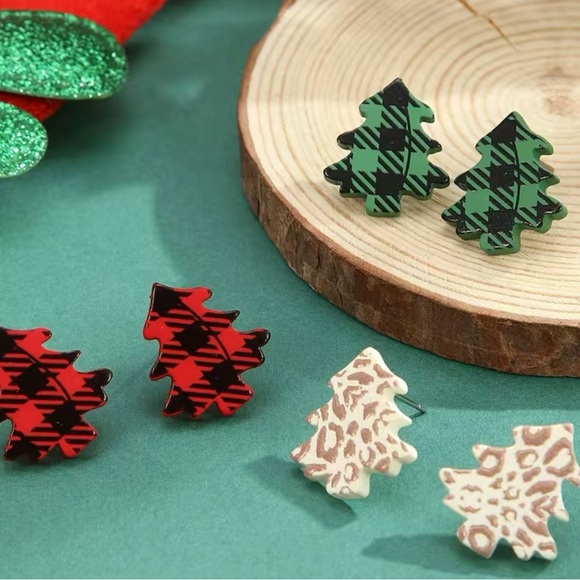 3 Pairs of Christmas Tree Stud Earrings Acrylic Green Black Plaid Buffalo - Picture 5 of 6